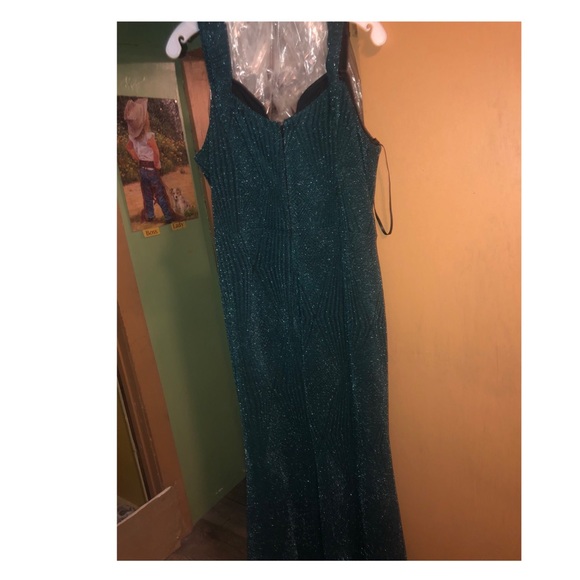 Prom Dress - Picture 3 of 7